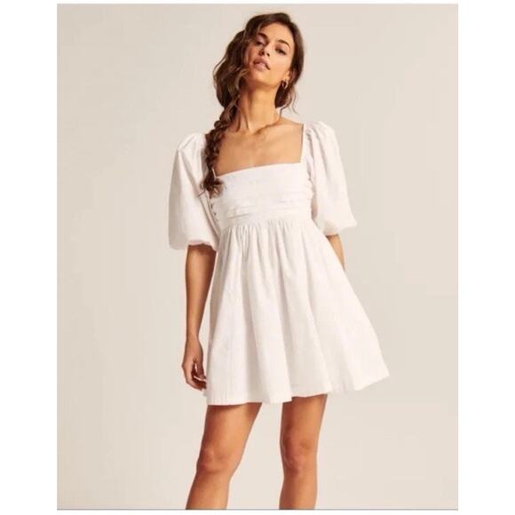 Abercrombie & Fitch Emerson Dress Sz M White Mini Bride Bachelorette Sorority - Picture 1 of 7